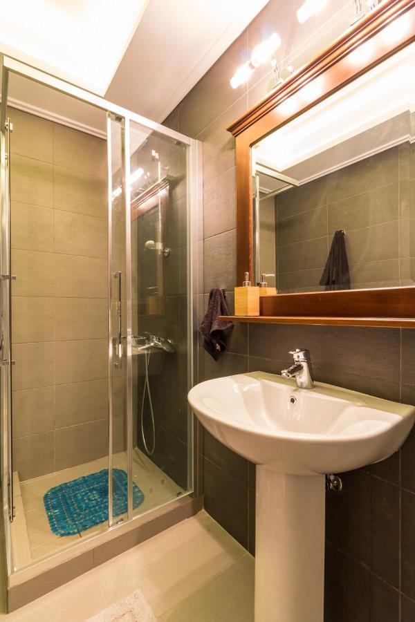 Comfortable And Spacious 2 Bdr Apt Atena Exterior foto